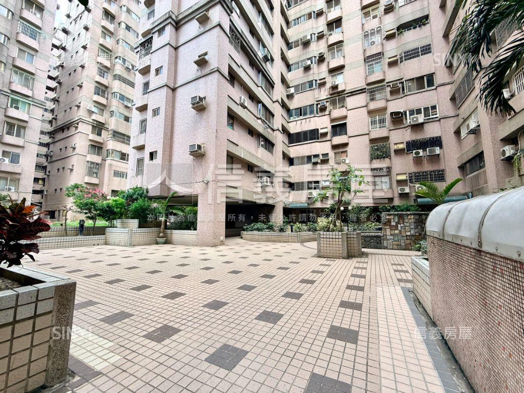 近精密科學園區三房車位房屋室內格局與周邊環境