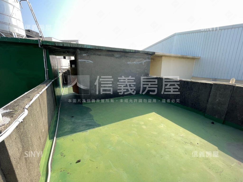 近精誠高中有後院棒透天房屋室內格局與周邊環境