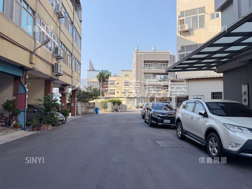 近精誠高中有後院棒透天房屋室內格局與周邊環境