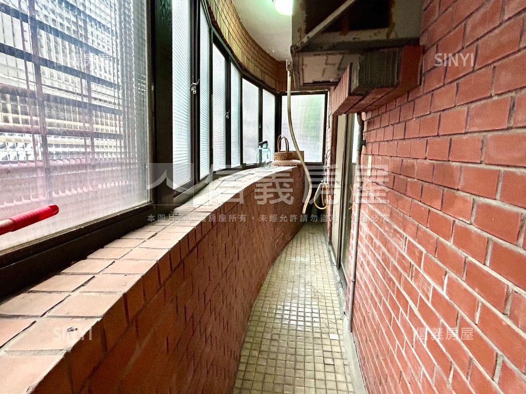 專任‧國泰碧園房屋室內格局與周邊環境