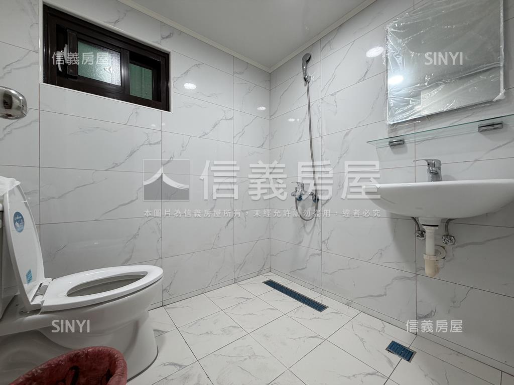近小檜溪裝潢透天店面房屋室內格局與周邊環境