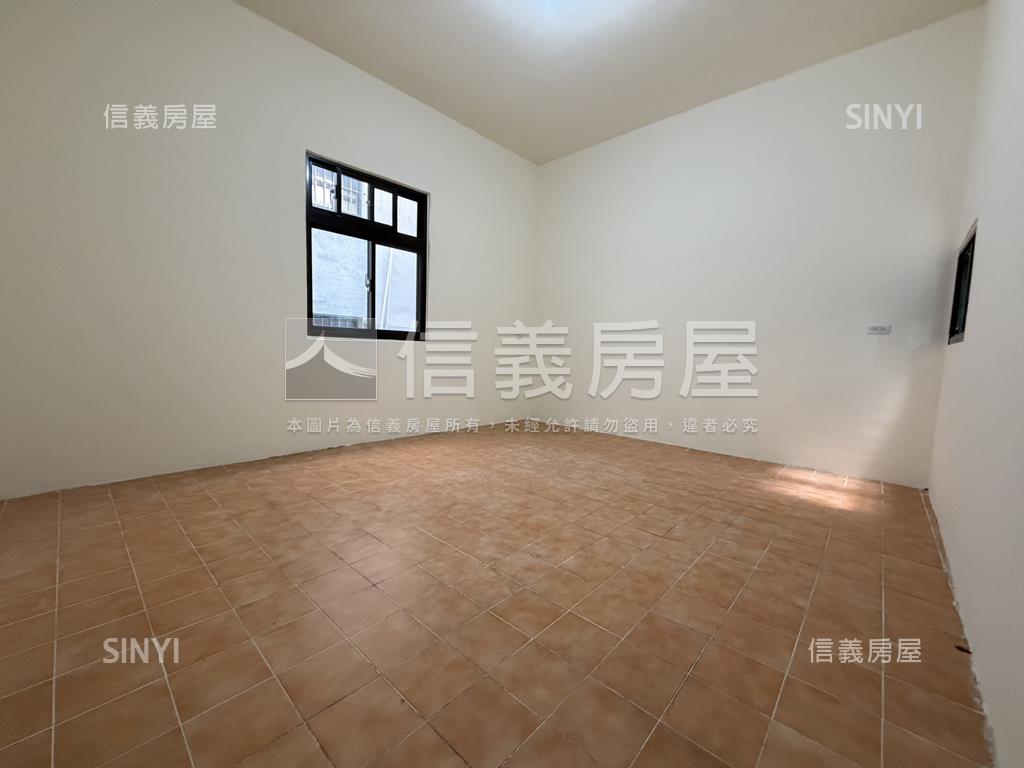 近小檜溪裝潢透天店面房屋室內格局與周邊環境