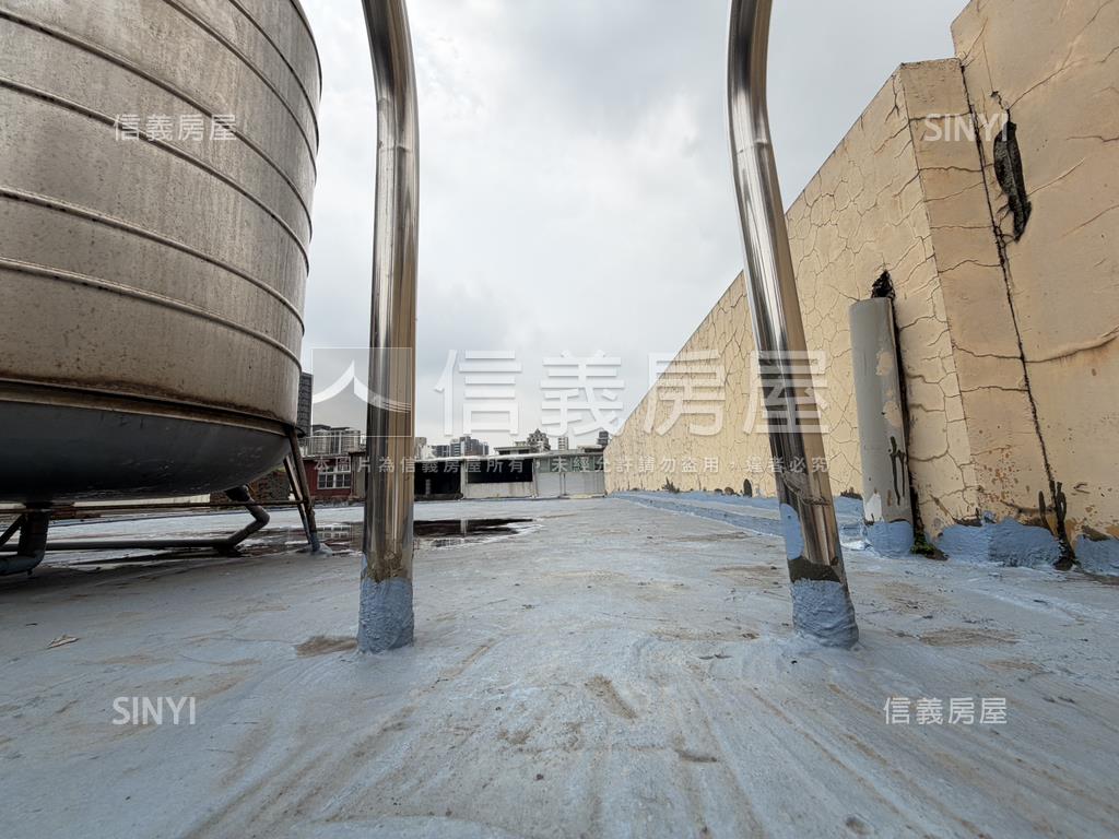 近小檜溪裝潢透天店面房屋室內格局與周邊環境
