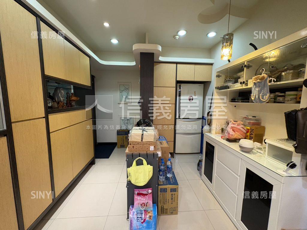 大有仰森溫馨美三房車位房屋室內格局與周邊環境