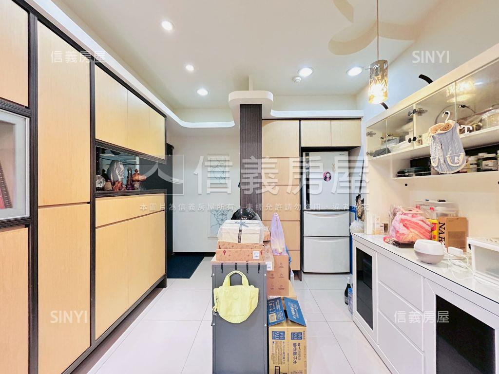 大有仰森溫馨美三房車位房屋室內格局與周邊環境