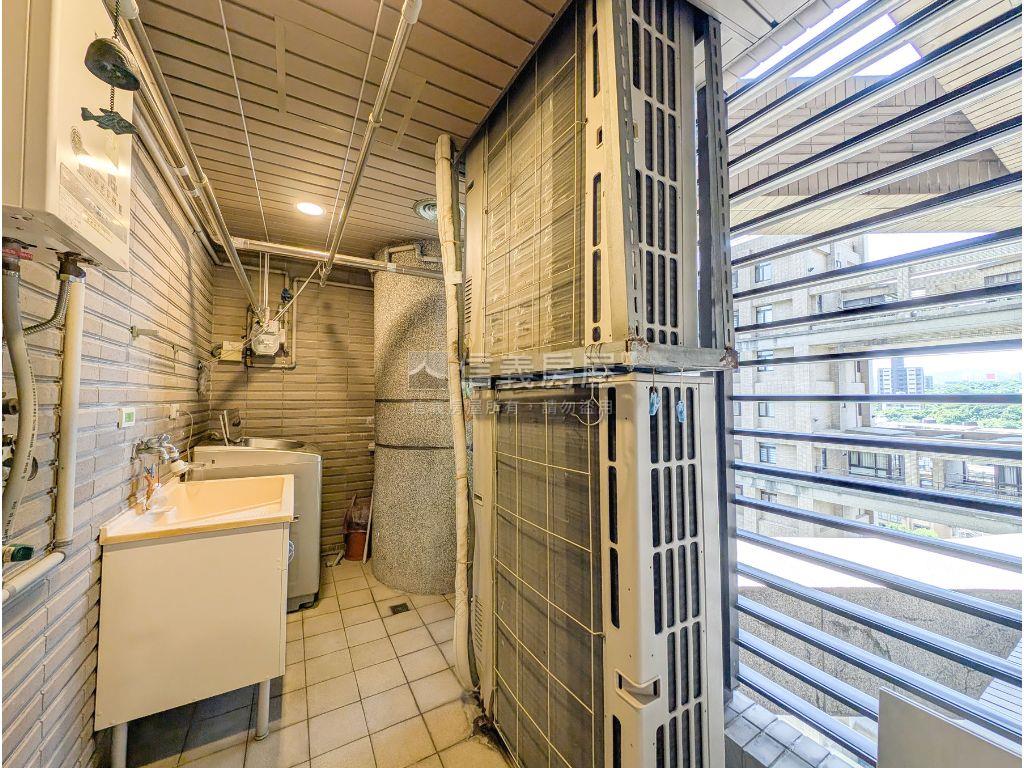 大衛營小領袖稀有釋出房屋室內格局與周邊環境