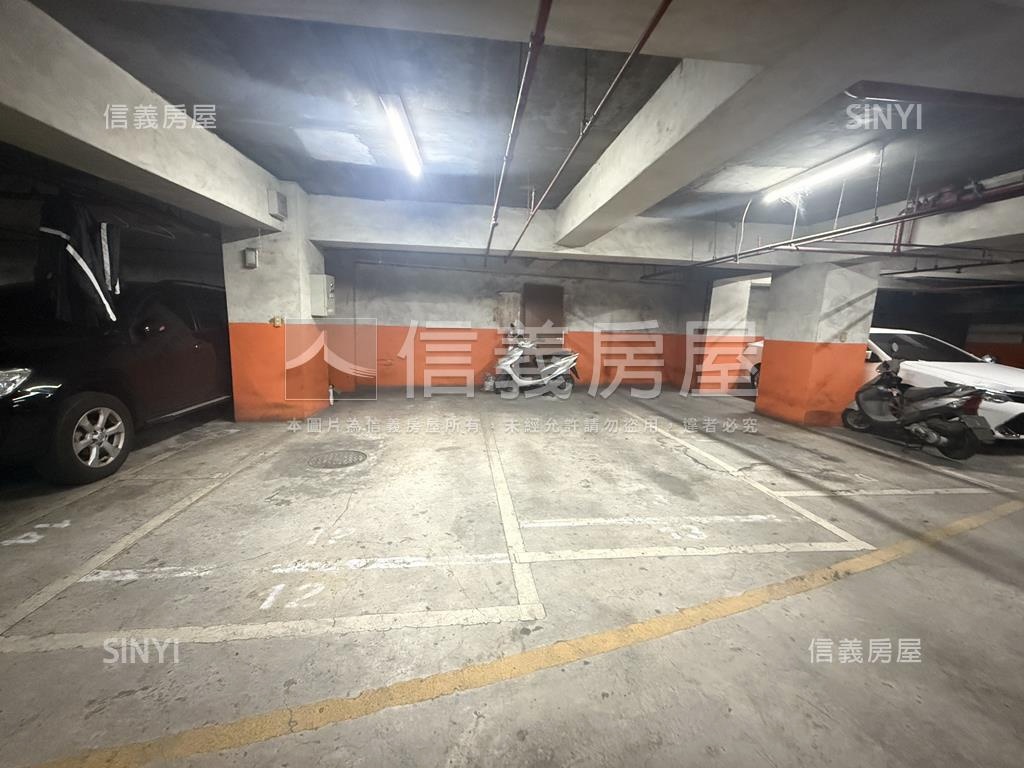 成功景觀三房車位房屋室內格局與周邊環境
