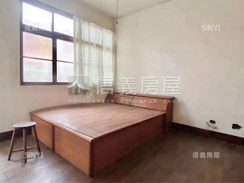 前院停車臨路透天房屋室內格局與周邊環境