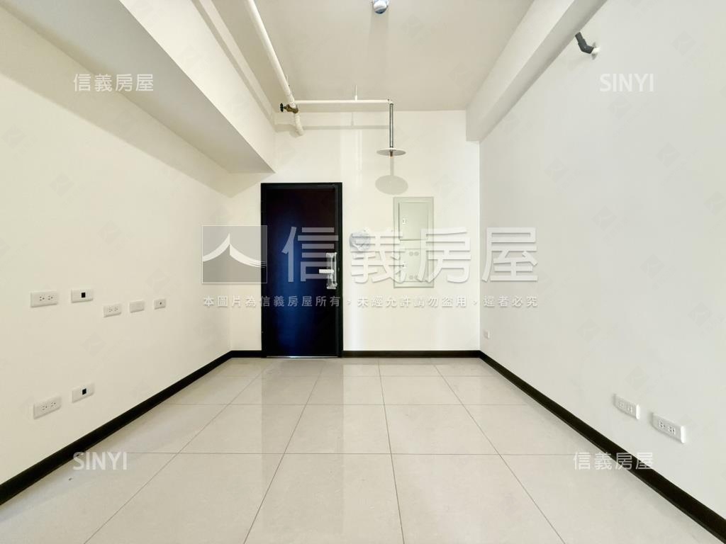 世界花園翱翔景觀大兩房房屋室內格局與周邊環境