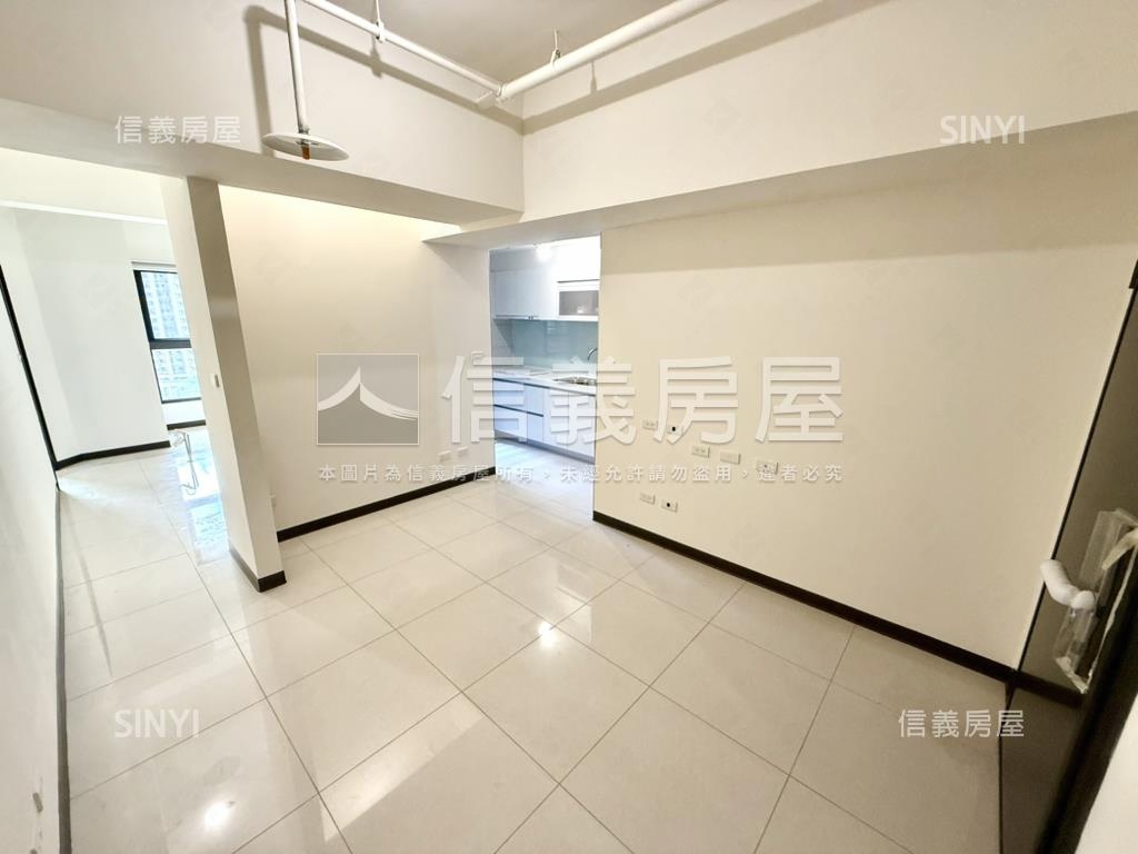 世界花園翱翔景觀大兩房房屋室內格局與周邊環境