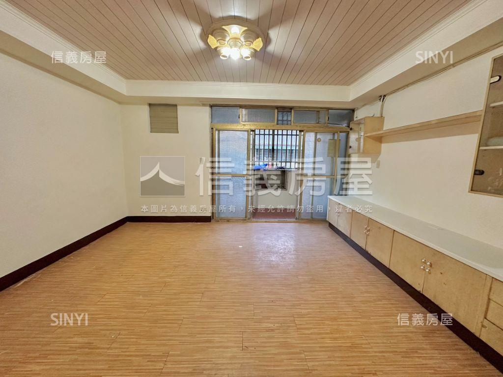 稀有樟樹一路機能方正頂加房屋室內格局與周邊環境
