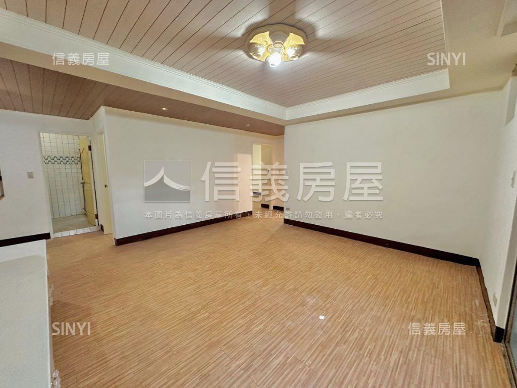 稀有樟樹一路機能方正頂加房屋室內格局與周邊環境