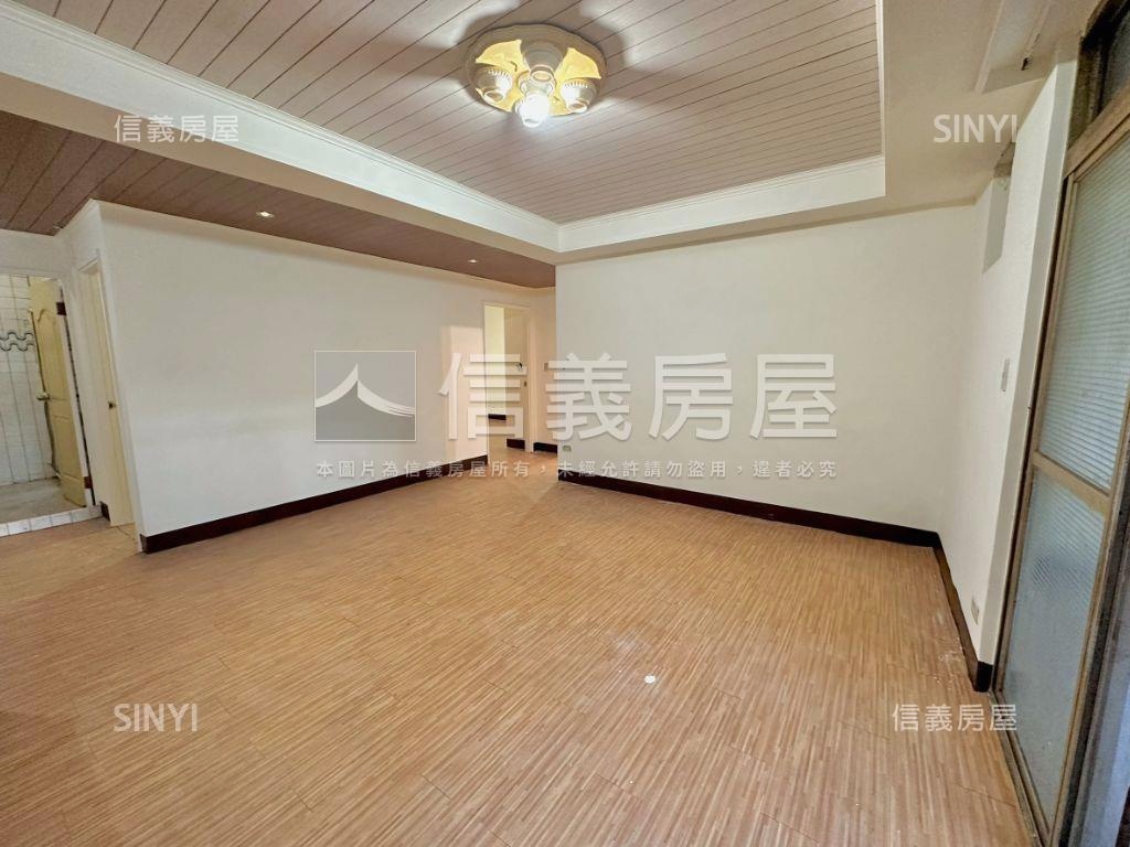 稀有樟樹一路機能方正頂加房屋室內格局與周邊環境
