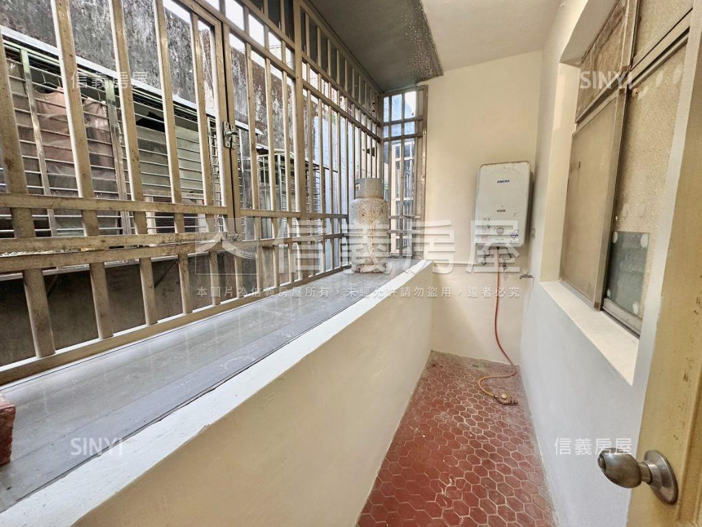 稀有樟樹一路機能方正頂加房屋室內格局與周邊環境