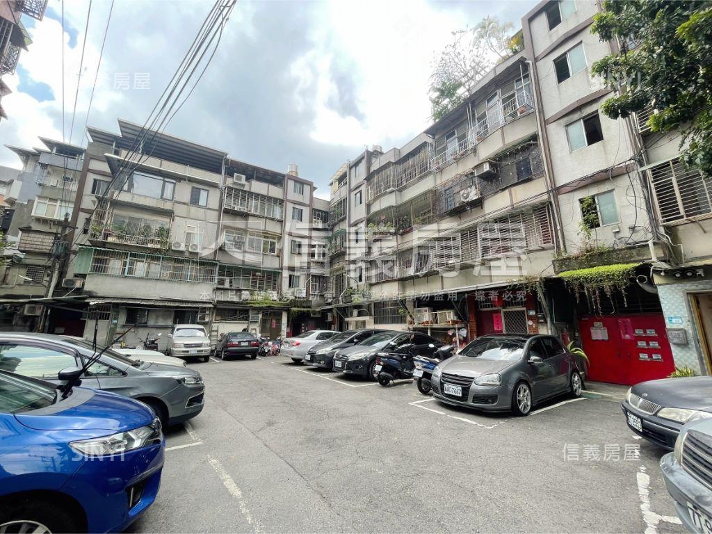 海山學區方正四樓頂加房屋室內格局與周邊環境
