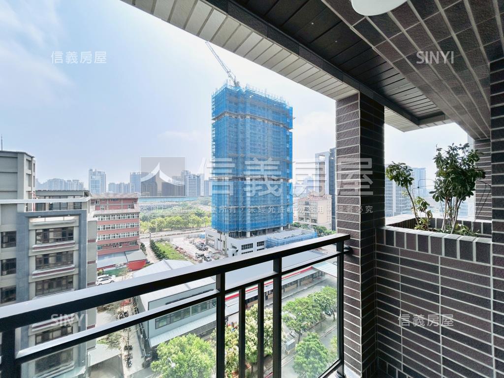 青埔晶采學三房車位房屋室內格局與周邊環境