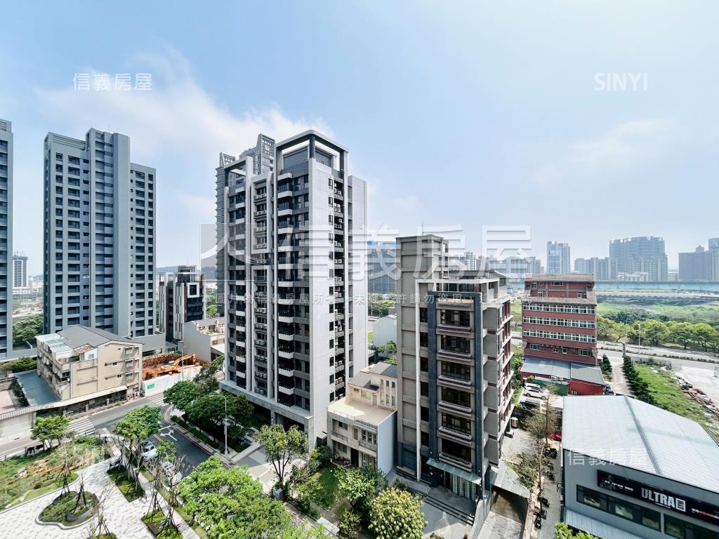 青埔晶采學三房車位房屋室內格局與周邊環境