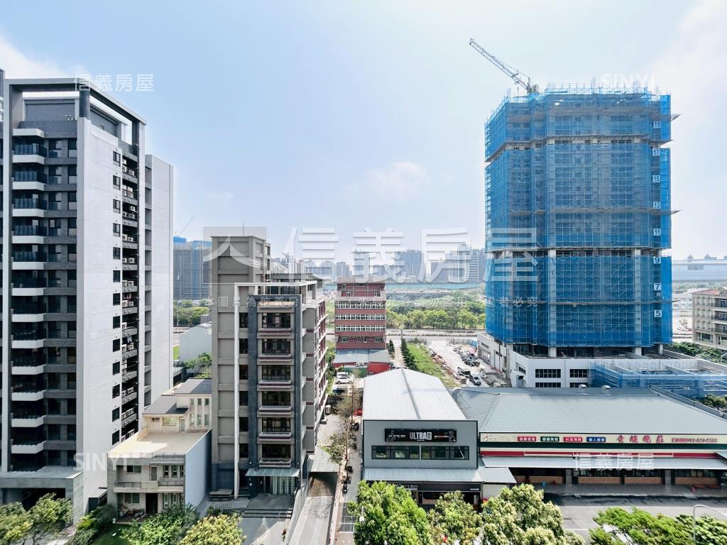 青埔晶采學三房車位房屋室內格局與周邊環境