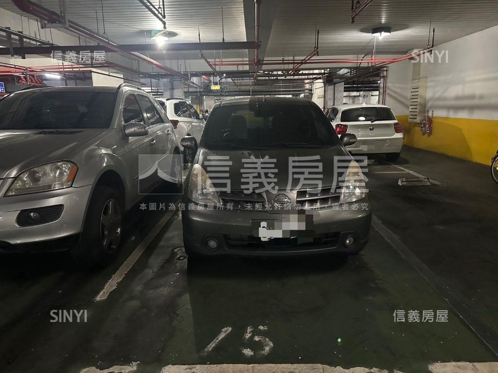 空一五區採光美四房房屋室內格局與周邊環境