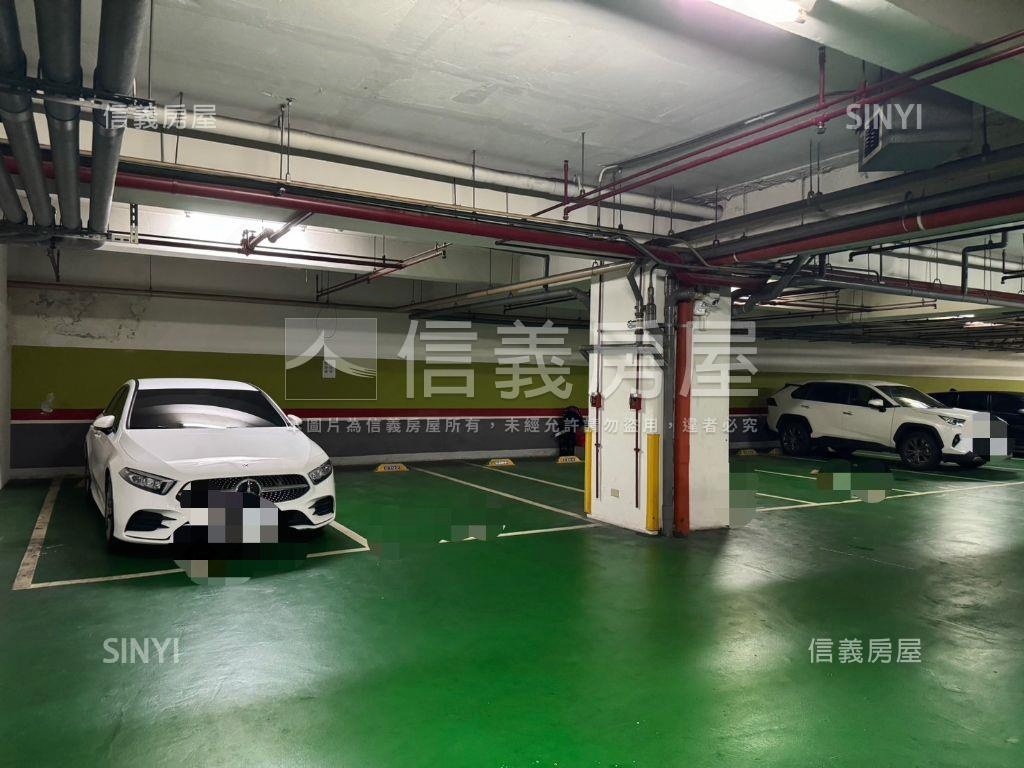 近植物園高樓三房附雙車位房屋室內格局與周邊環境