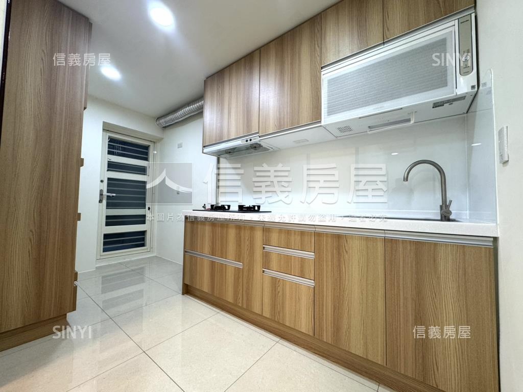 重慶路公寓三樓房屋室內格局與周邊環境