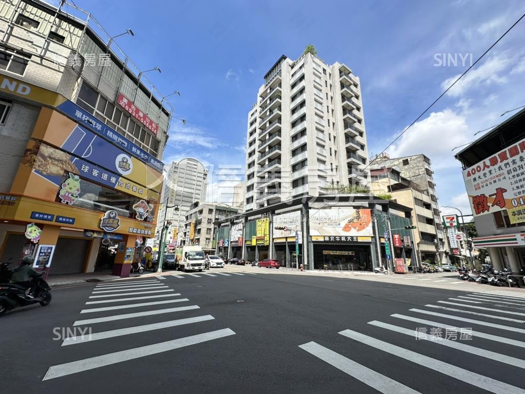 臨中華路閃亮亮透店㊣房屋室內格局與周邊環境