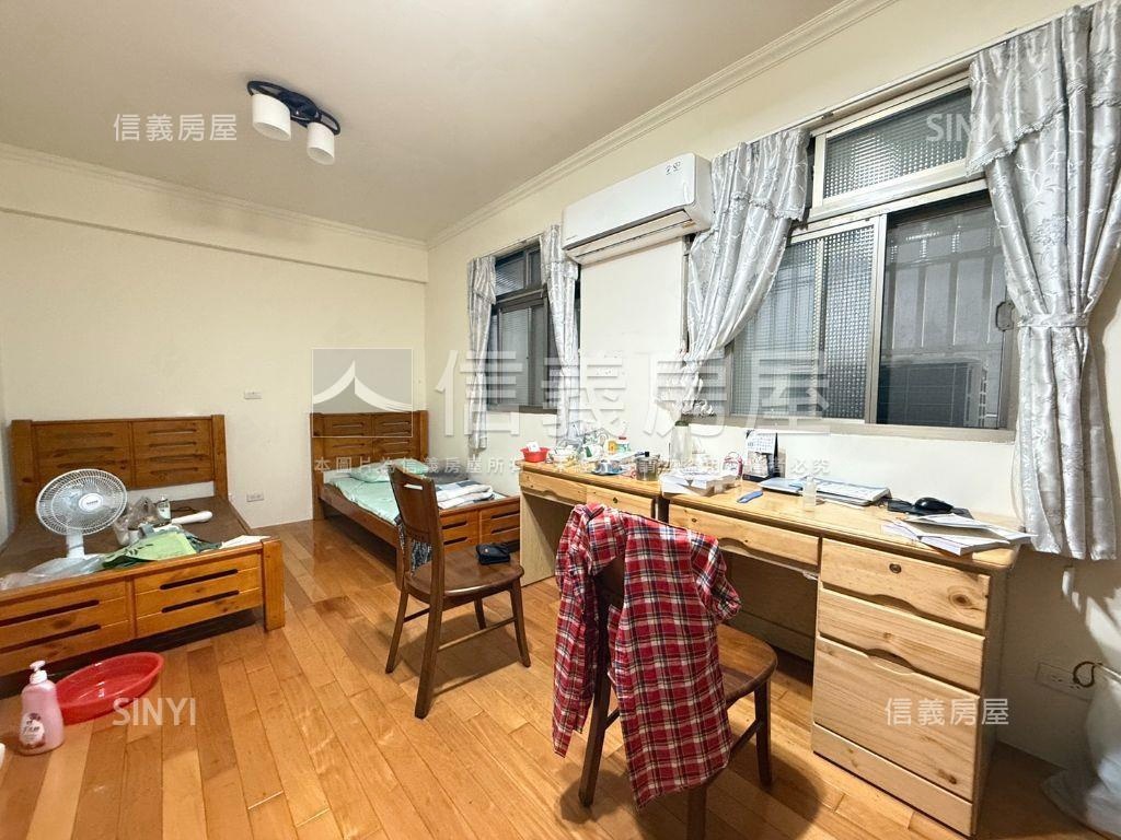 雷中街大面寬別墅房屋室內格局與周邊環境