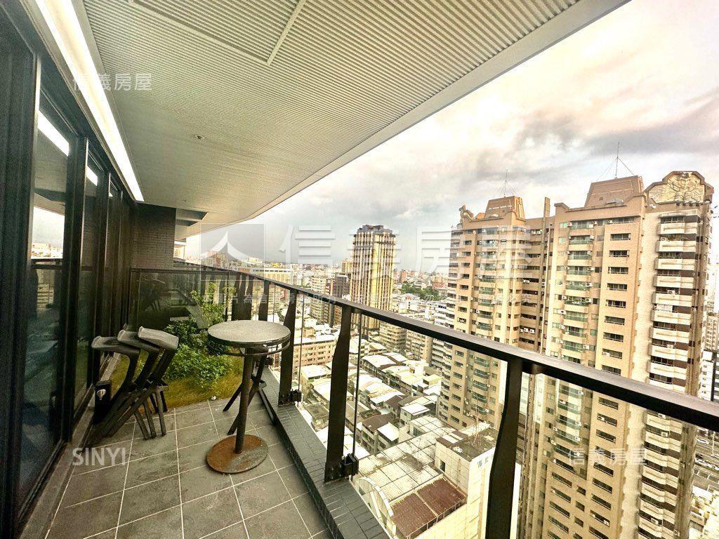 高雄ＣＢＤ經貿中心整層房屋室內格局與周邊環境