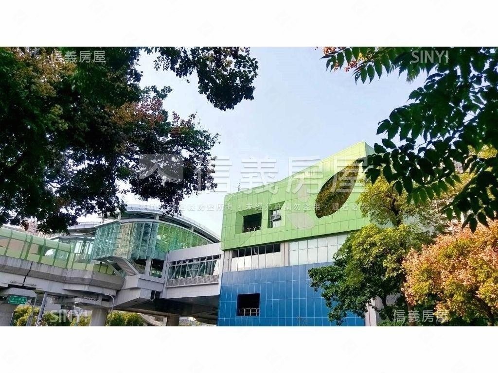 馬上發財高鐵門戶特區農地房屋室內格局與周邊環境