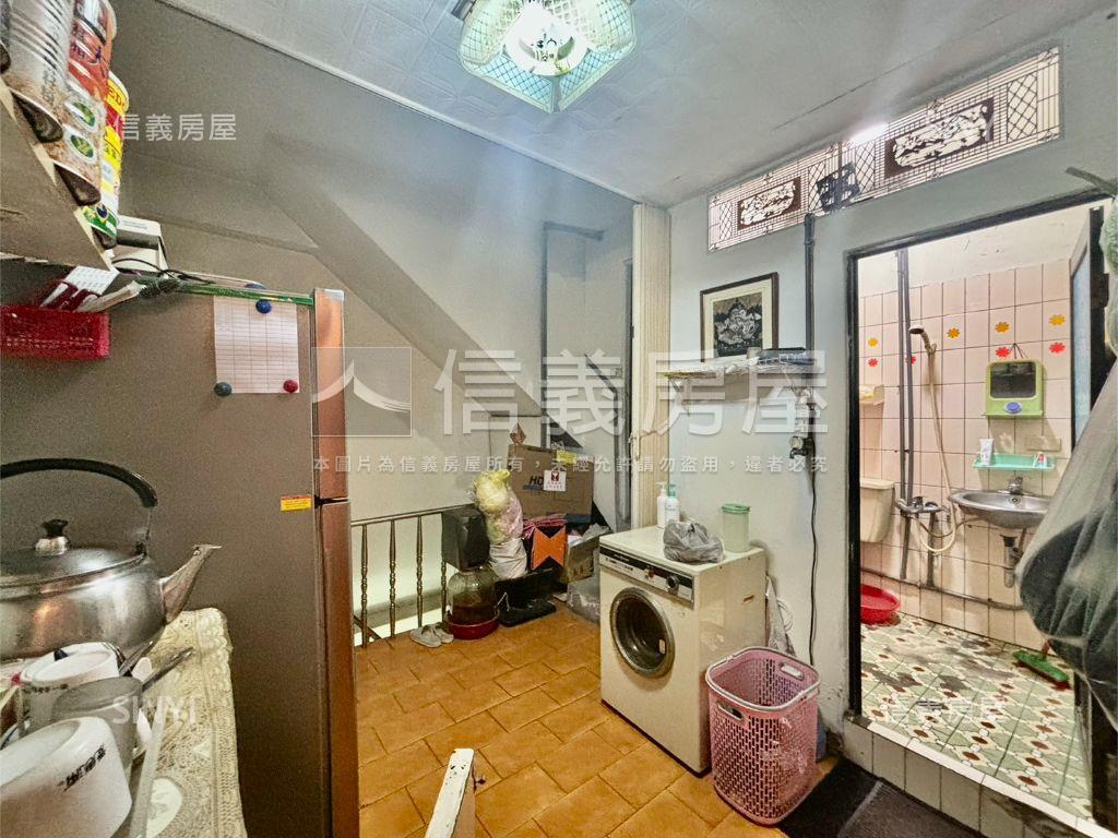 正義北天臺生活機能強透天房屋室內格局與周邊環境