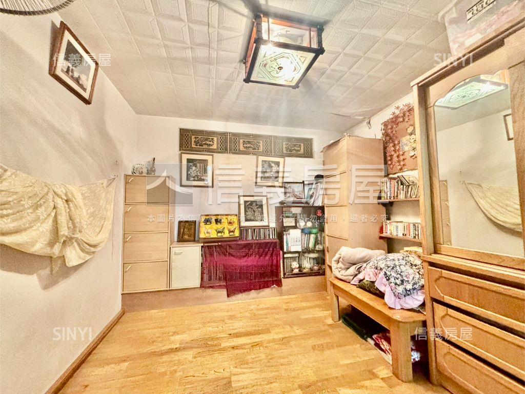 正義北天臺生活機能強透天房屋室內格局與周邊環境