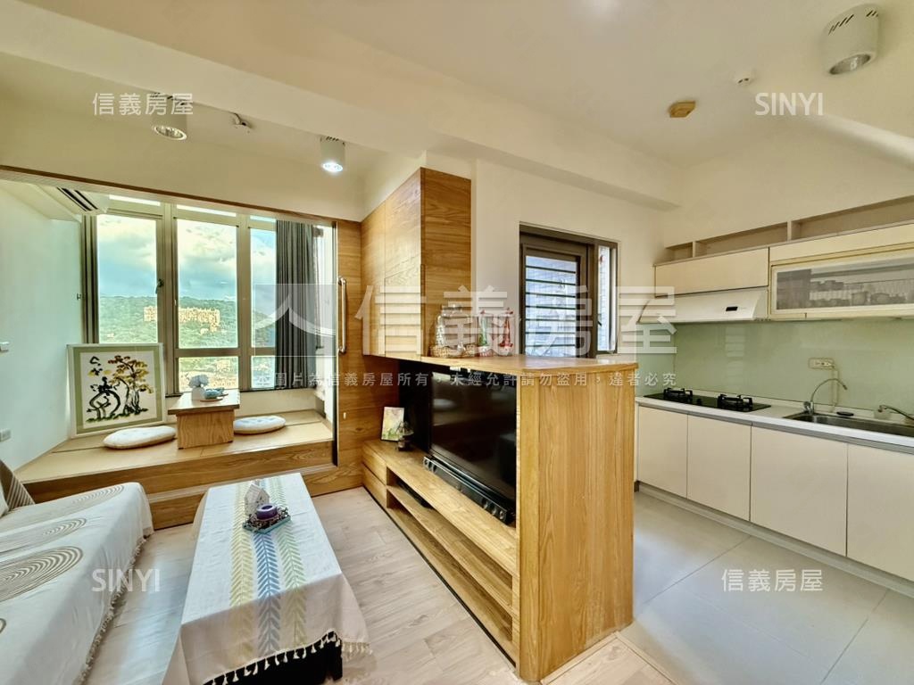 山景‧南加州‧標準樓中樓房屋室內格局與周邊環境