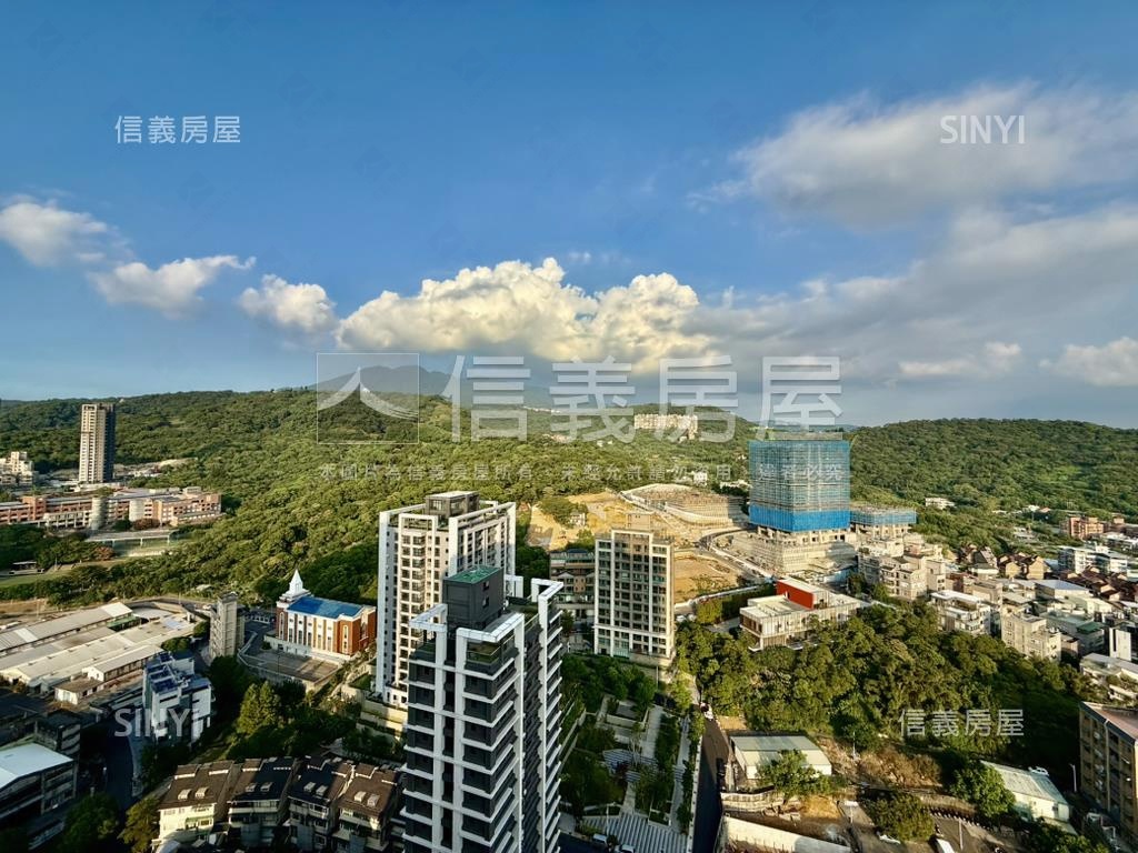 山景‧南加州‧標準樓中樓房屋室內格局與周邊環境