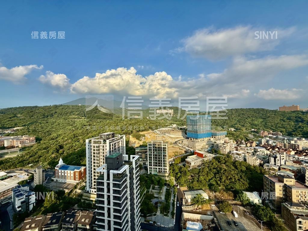 山景‧南加州‧標準樓中樓房屋室內格局與周邊環境