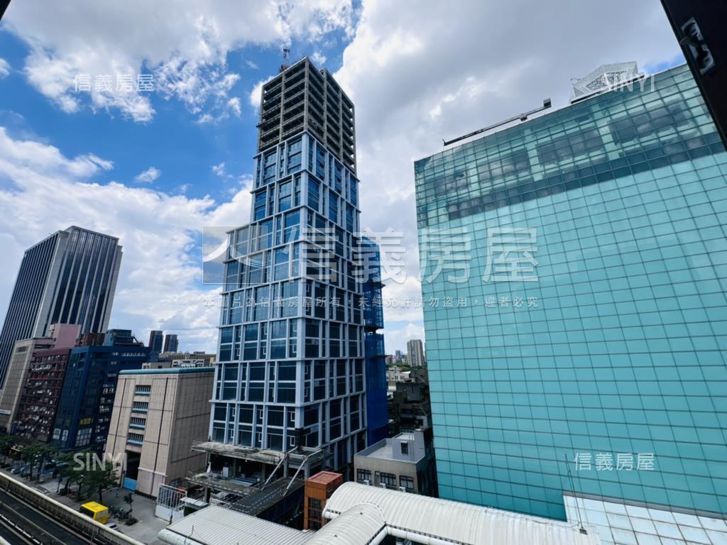 志榮ＢＲ４邊間東區小豪宅房屋室內格局與周邊環境