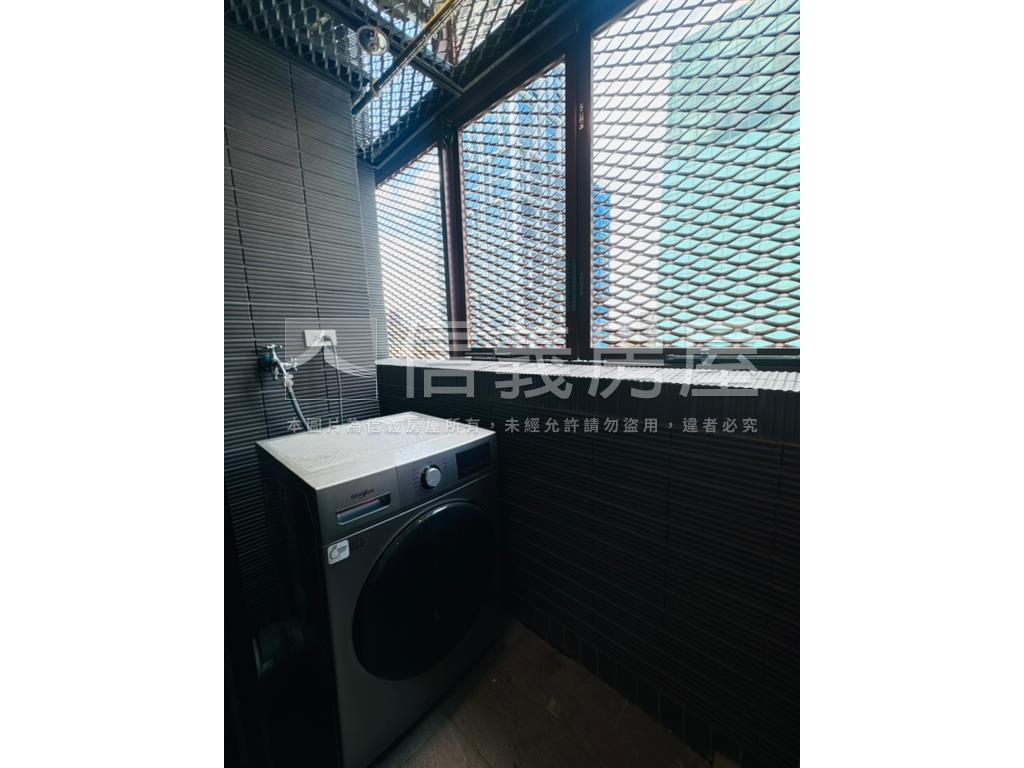 志榮ＢＲ４邊間東區小豪宅房屋室內格局與周邊環境