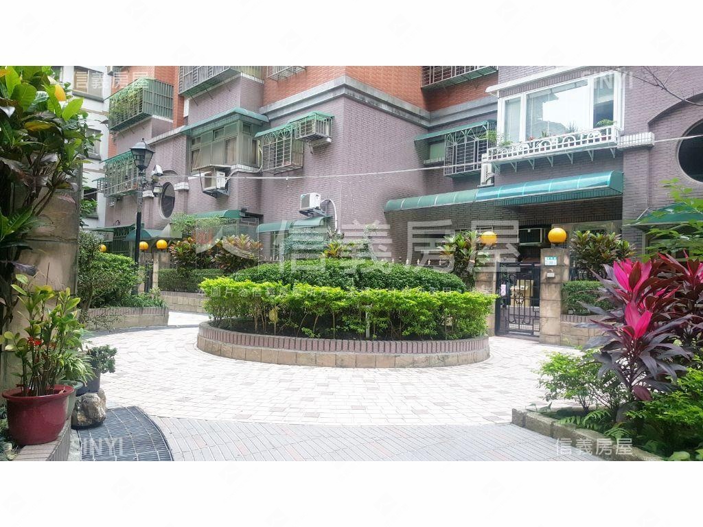 四季花香四房加車位房屋室內格局與周邊環境