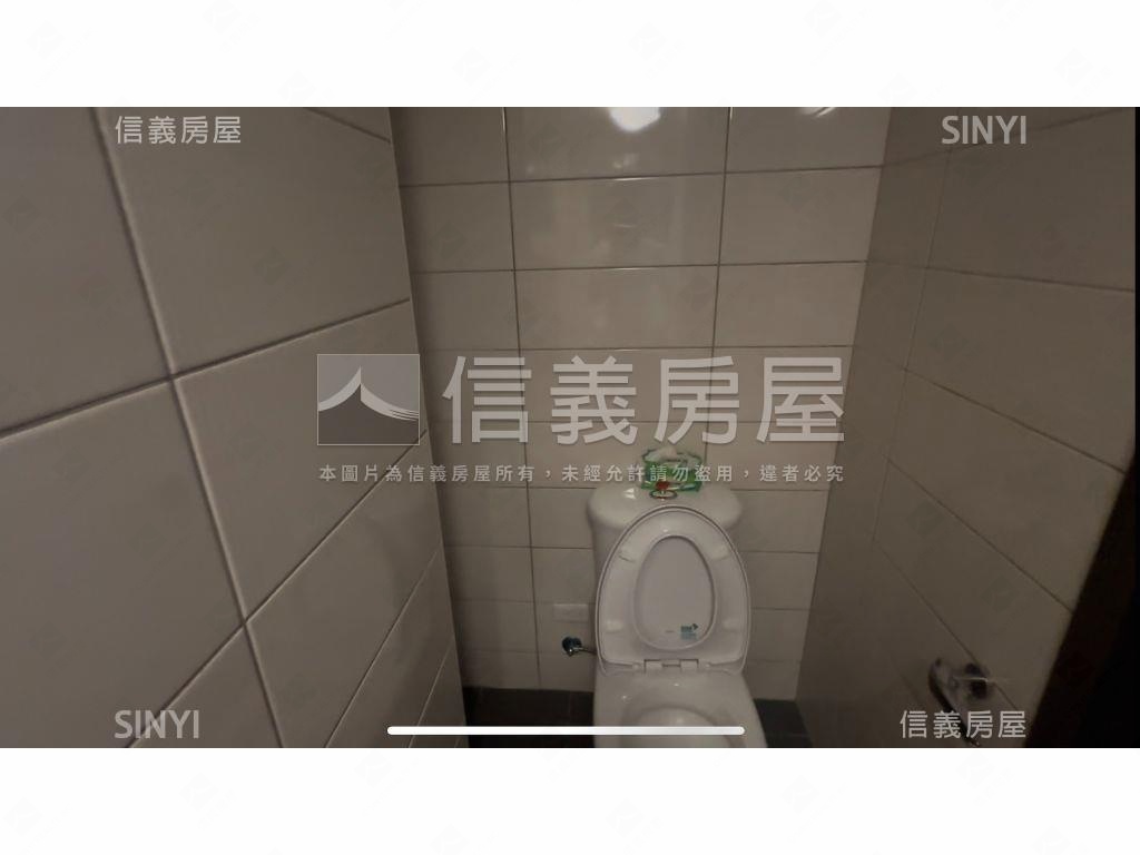 鼎藏大硯２店面附車位房屋室內格局與周邊環境