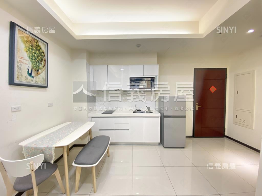 近一中商圈微笑雲品美裝潢房屋室內格局與周邊環境