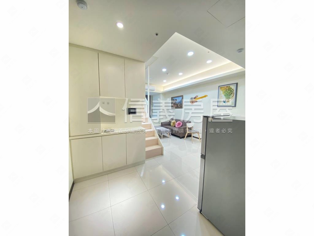 近一中商圈微笑雲品美裝潢房屋室內格局與周邊環境