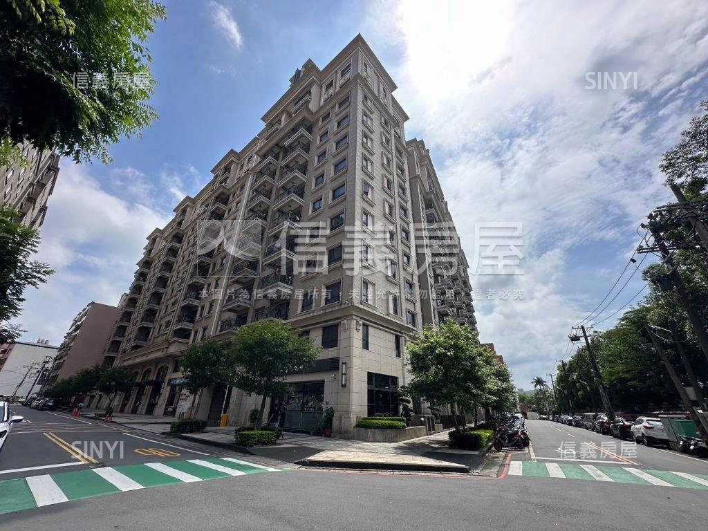 近日月光三角窗店面房屋室內格局與周邊環境