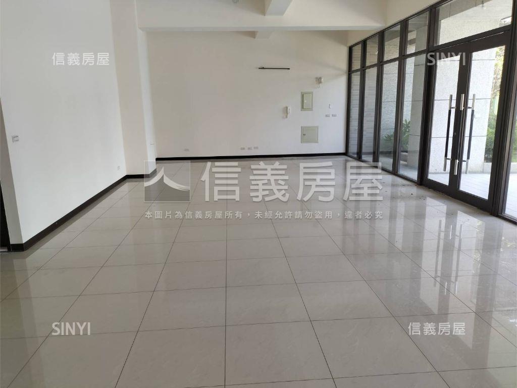 過嶺優質大面寬店面房屋室內格局與周邊環境