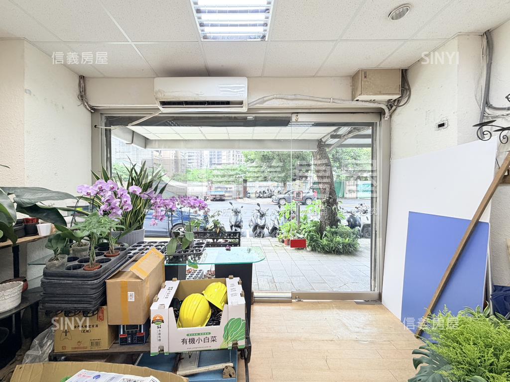 渭水路公園旁邊間黃金店面房屋室內格局與周邊環境