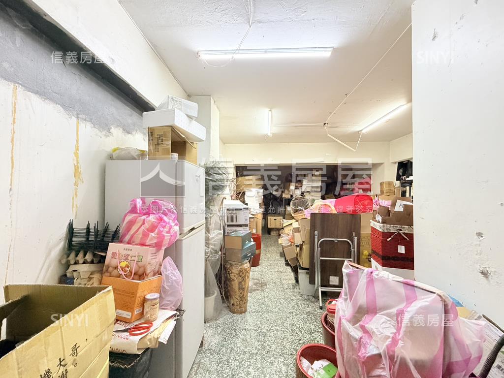 渭水路公園旁邊間黃金店面房屋室內格局與周邊環境