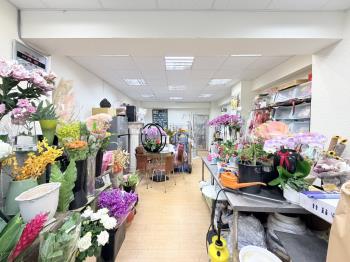 渭水路公園旁邊間黃金店面