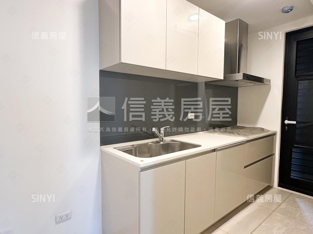 鼎宇森風景首排未住過豪邸房屋室內格局與周邊環境