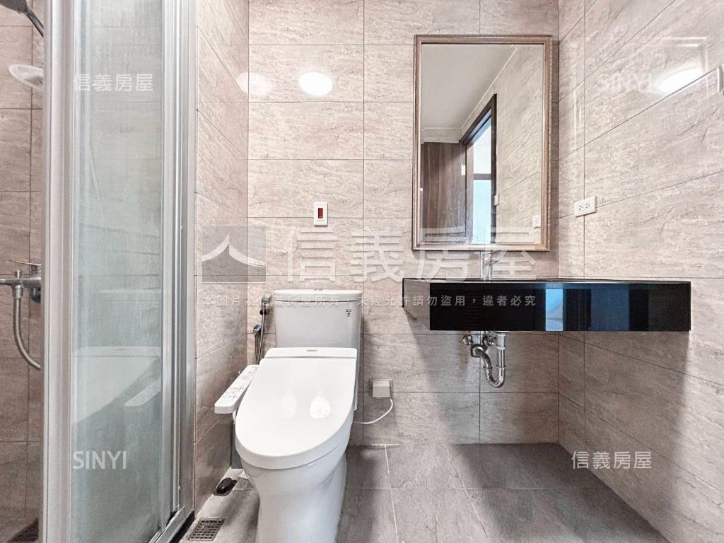 Ａ７富宇上城３房車位房屋室內格局與周邊環境