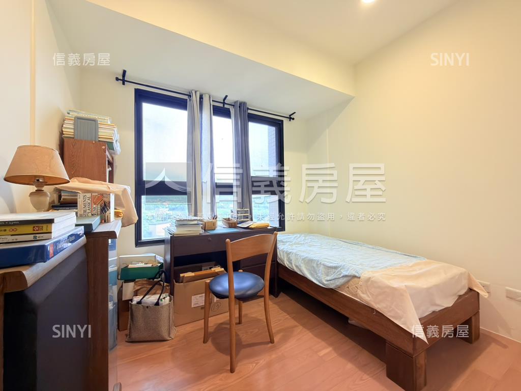 明日軸朝南視野四房房屋室內格局與周邊環境