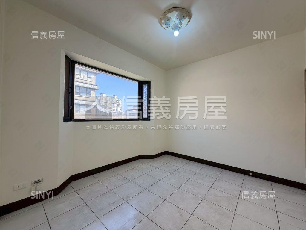 東方電梯３房房屋室內格局與周邊環境