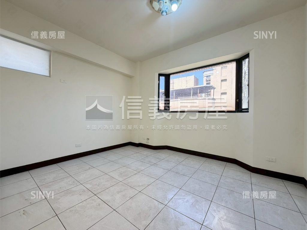 東方電梯３房房屋室內格局與周邊環境